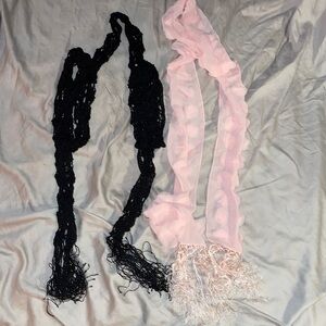Lot of two scarves pink and black